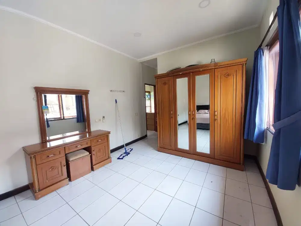 Disewakan Rumah Dalam Komplek Kumala Garden. Dekat Tol.Pasteur