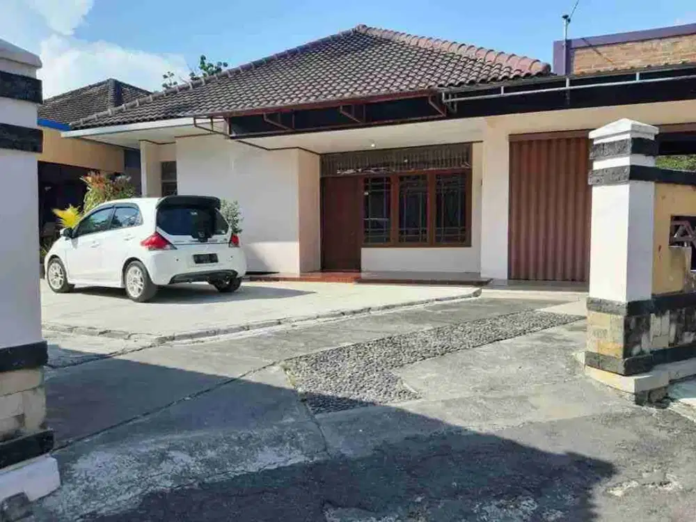 Djual rumah siap pakai dengan luas 329 hanya di harga 1M nego