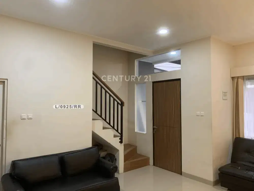 Rumah 2 Lantai Nyaman SIap Huni Dan Strategis Di BuahBatu Bandung