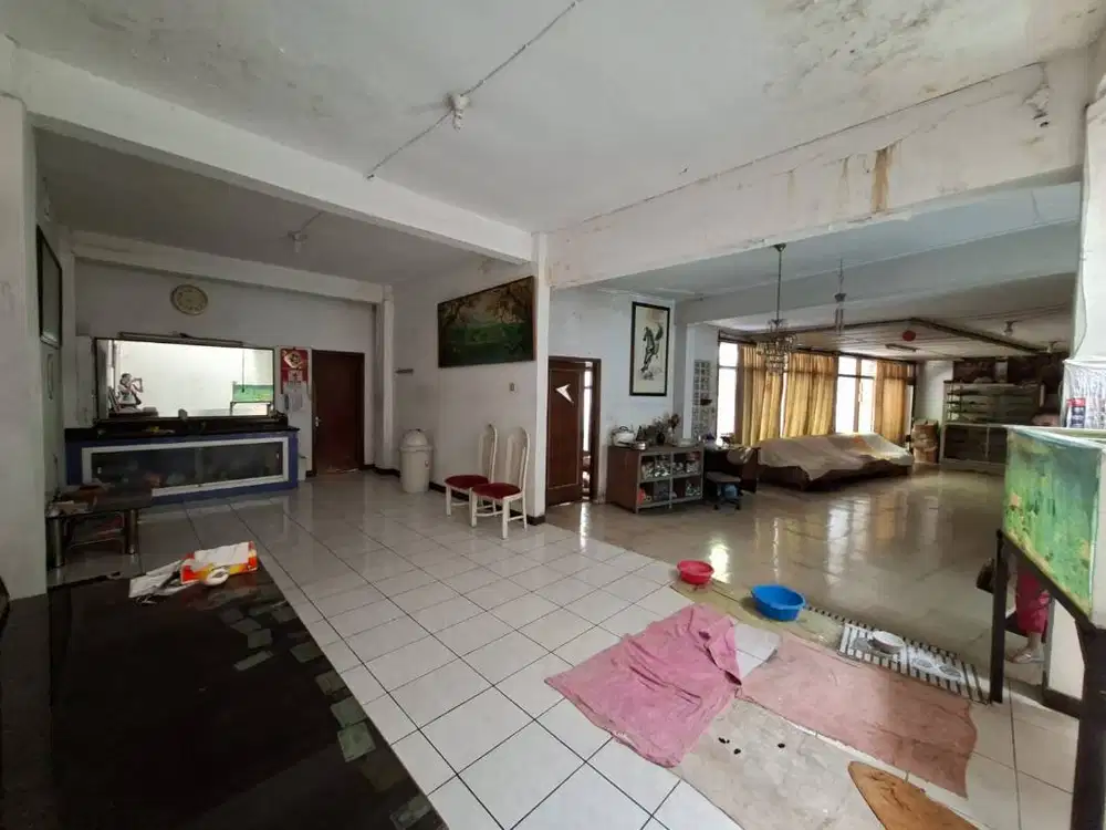 Dijual Rumah Siap Huni Lokasi Strategis di Gatot Subroto