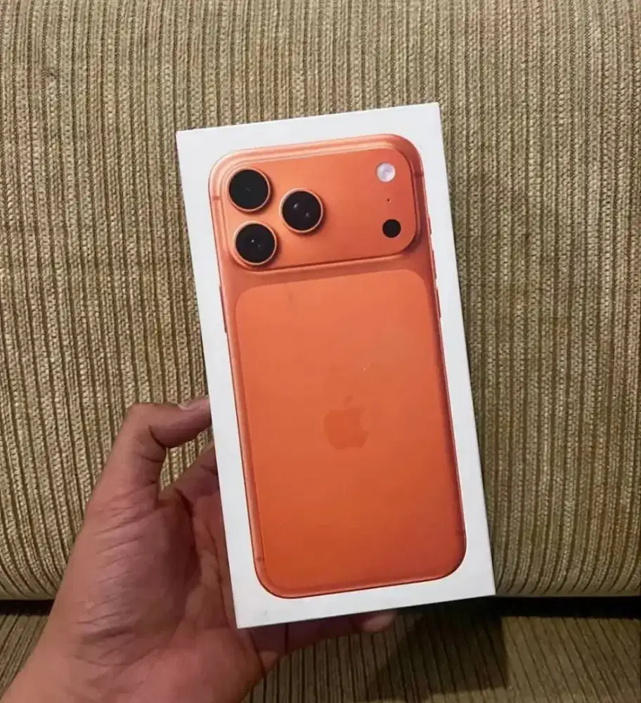 Iphone 17 pro 256 cosmic orange