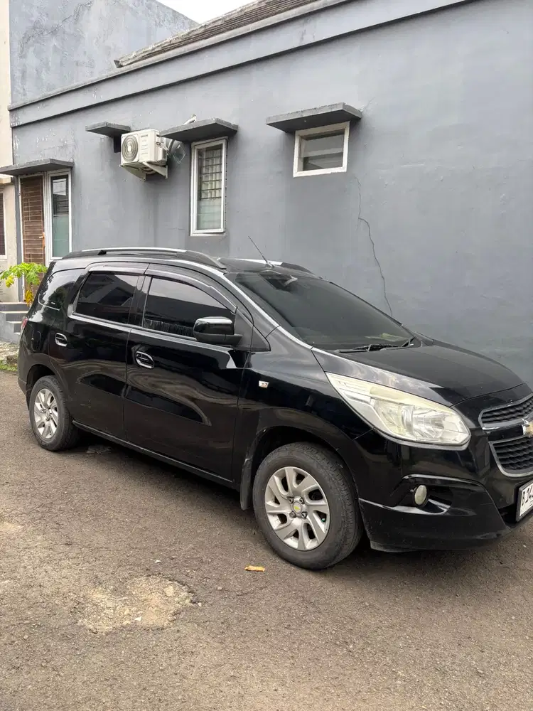 Chevrolet Spin 2013 Bensin