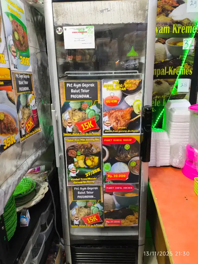 Jual showcase Polytron tidak dingin