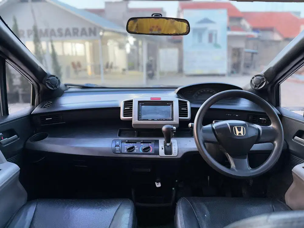 Honda Freed 2012 Bensin