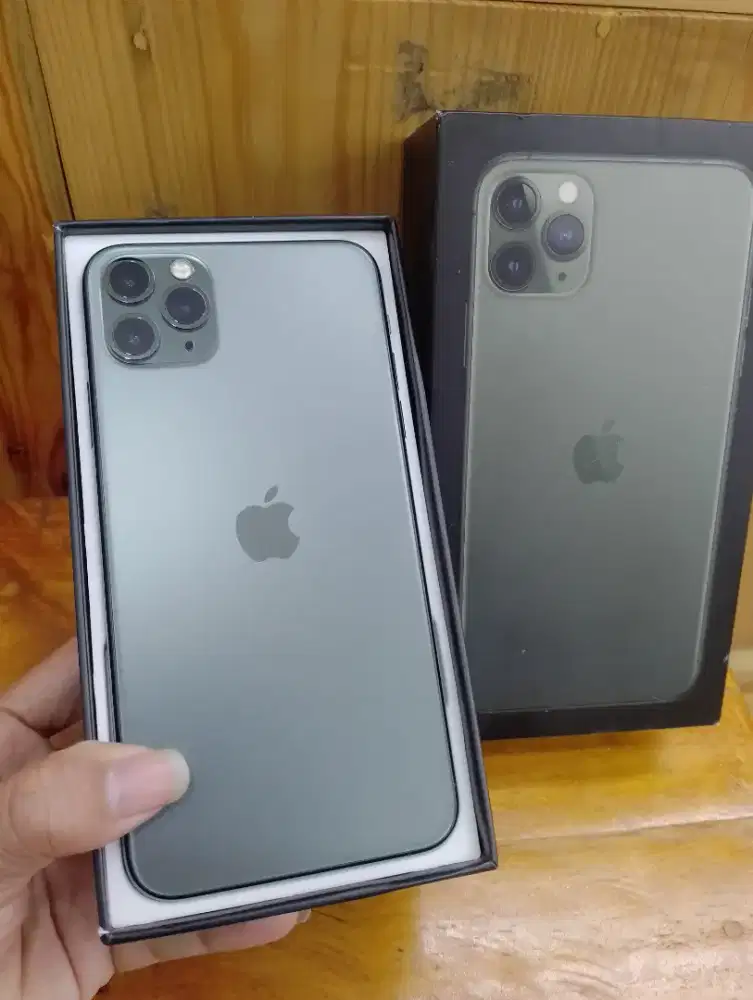IPhone 11 pro max 256Gb midnight green