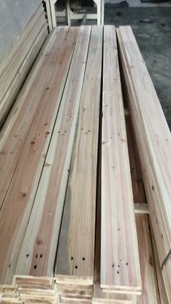 Papan Jati Belanda 1.5x10x200cm serut