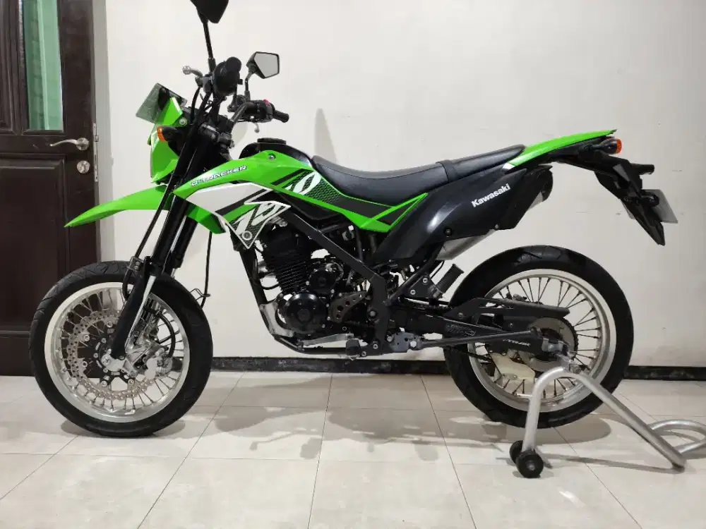 KAWASAKI D-TRACKER TAHUN 2019/2020 MANTAP