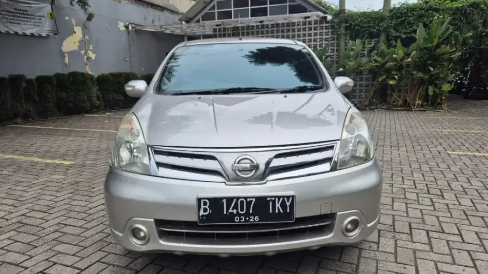 Livina 1.5 XV Ultimate AT 2011