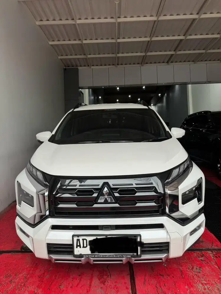 Xpander Cross Premium 2024 KM 8 rb