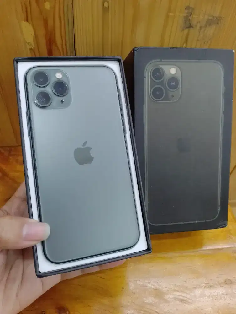 IPhone 11 pro 64Gb midnight green