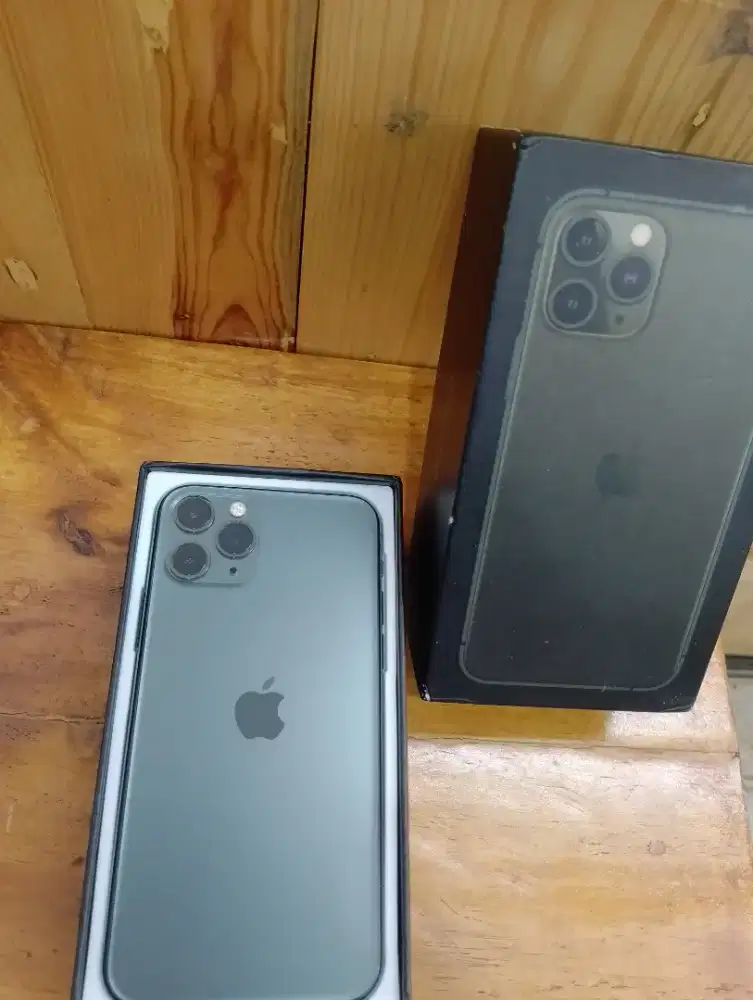 IPhone 11 pro 64Gb midnight green