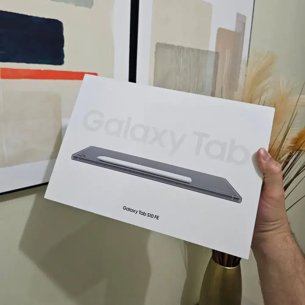 TAB SAMSUNG S10 FE DILENGKAPI S PEN COCOK UNTUK MULTITASKING