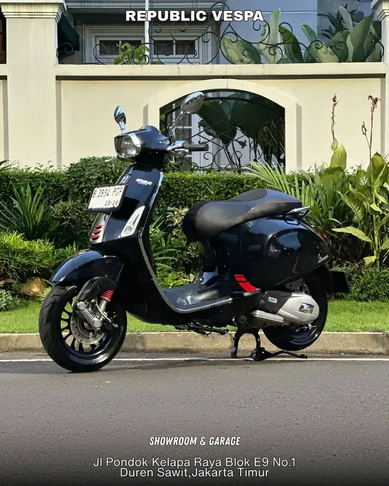 Piaggio Vespa Sprint Carbon 150 Iget ABS Facelift Tahun 2018 Warna Hit