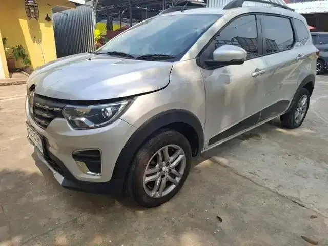 Pajak Panjang TDP 6JT - Renault Triber 1.0 RXZ Bensin-AT 2021 Silver