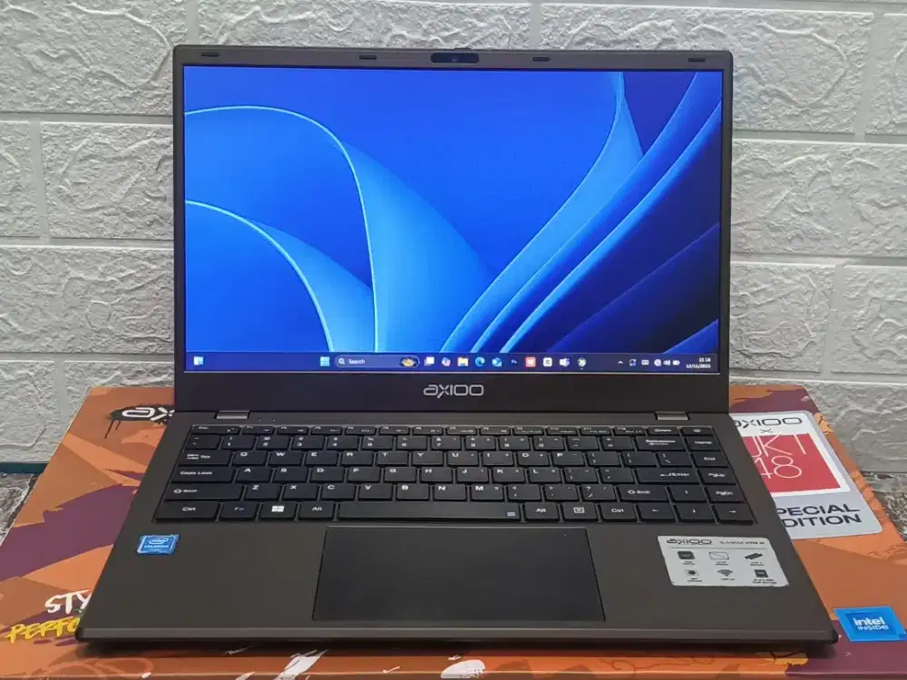 Type Laptop : Axio Slimbook Hype 10 RAM 8GB SSD 256GB