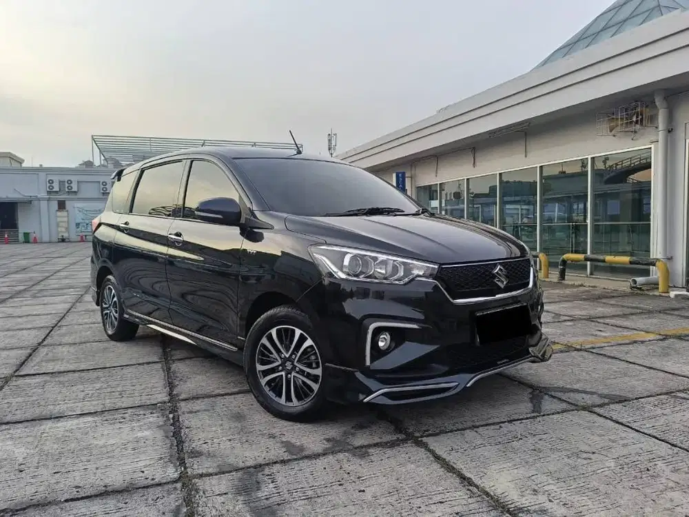 Suzuki Ertiga SS 1.5 Hybrid Automatic 2023