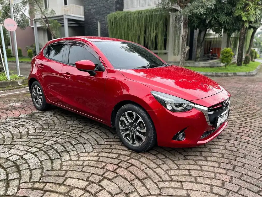 Mazda 2 R Matic 2015 LOW KILOMETER ISTIMEWA TERIMA ATAS NAMA