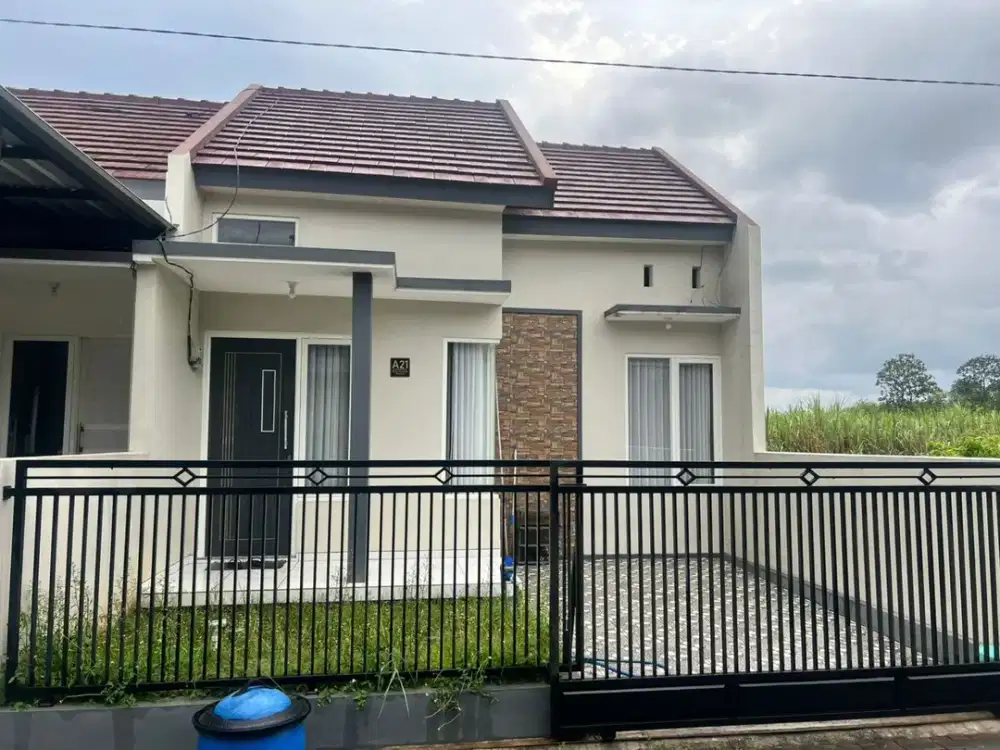 Rumah Asri 2 Kamar Tidur! Hanya 10 Menit ke Bandara Abdulrachman Saleh, Lingkungan Sejuk.