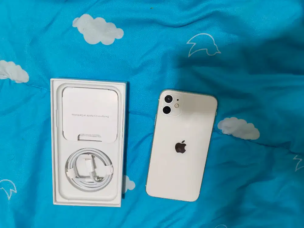 Iphone 11 128gb jual baru top