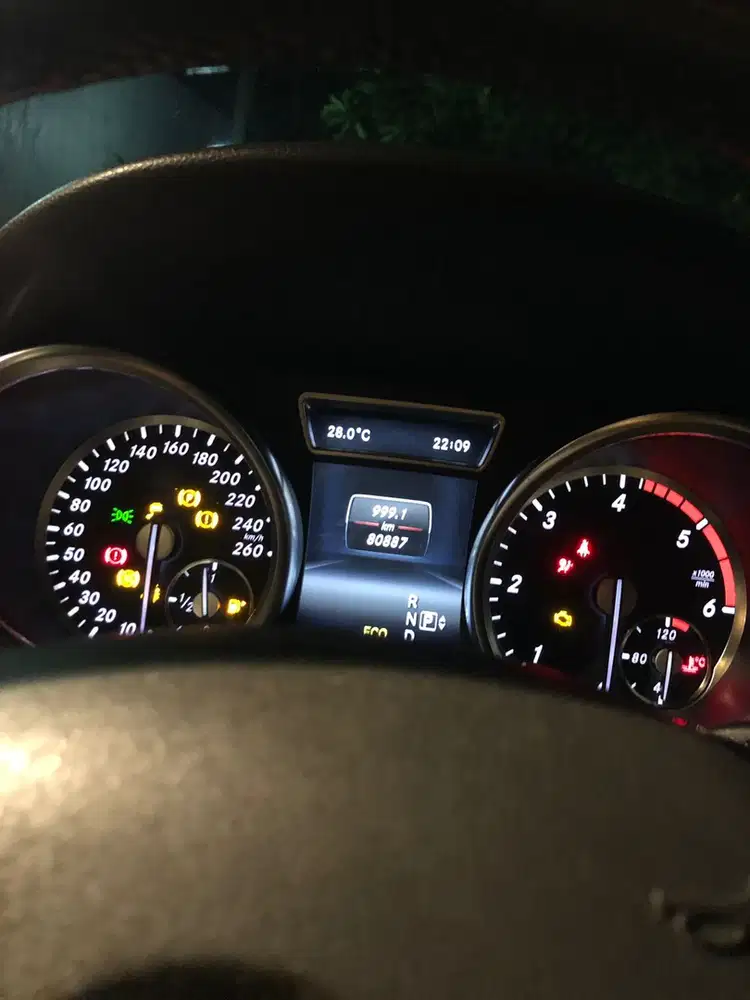 Dijual Mercy - Mercedes-Benz ML250 2014 Diesel