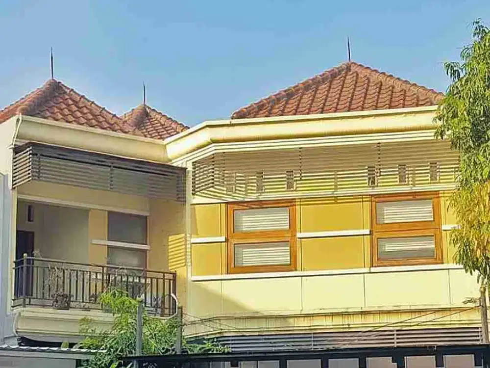 hunian nyaman 2 lantai di Raffles hills Cibubur Cimanggis Depok