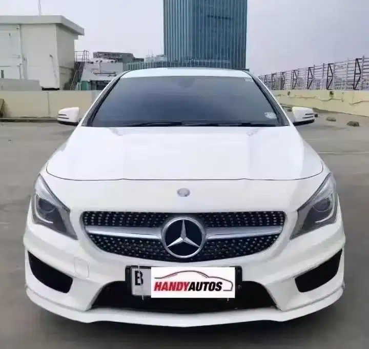 Mercedes Benz CLA200 AMG Tahun 2015 Automatic Putih