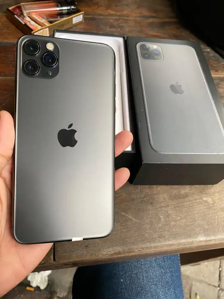 Iphone 11 promax 256gb whetlist