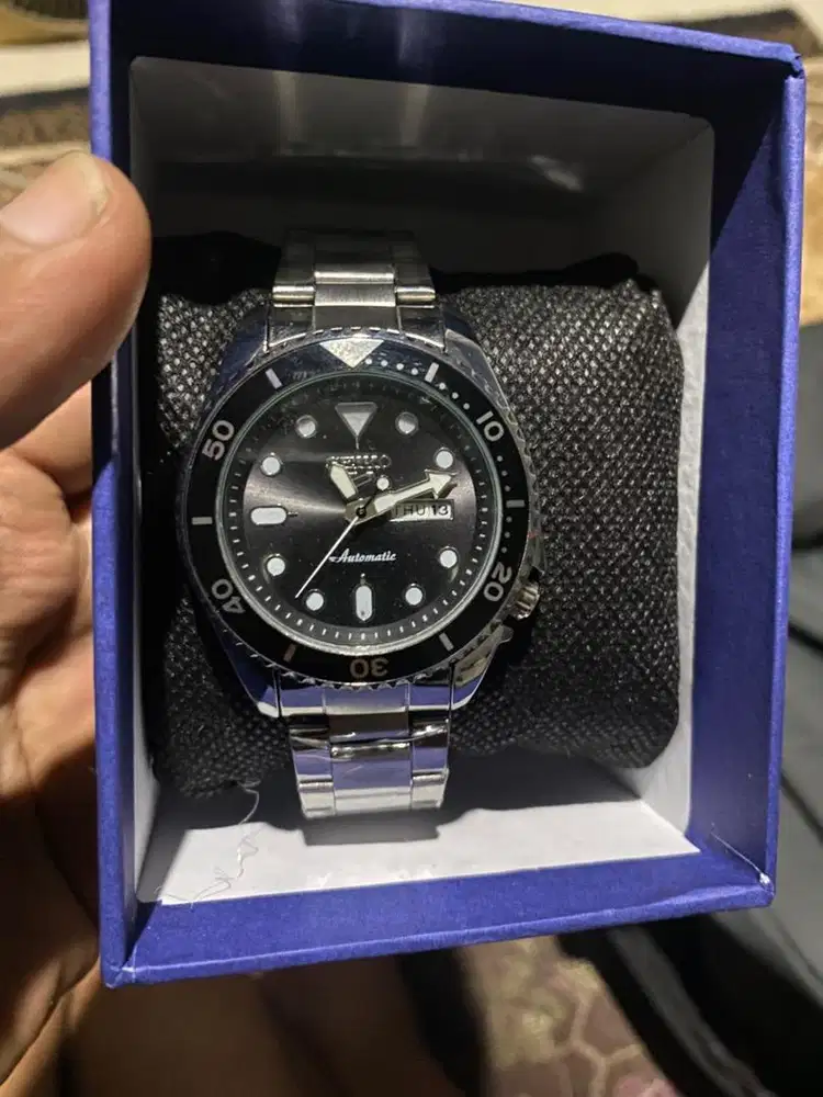 SEIKO 5 sports SRPD55K1 Bazel Hitam