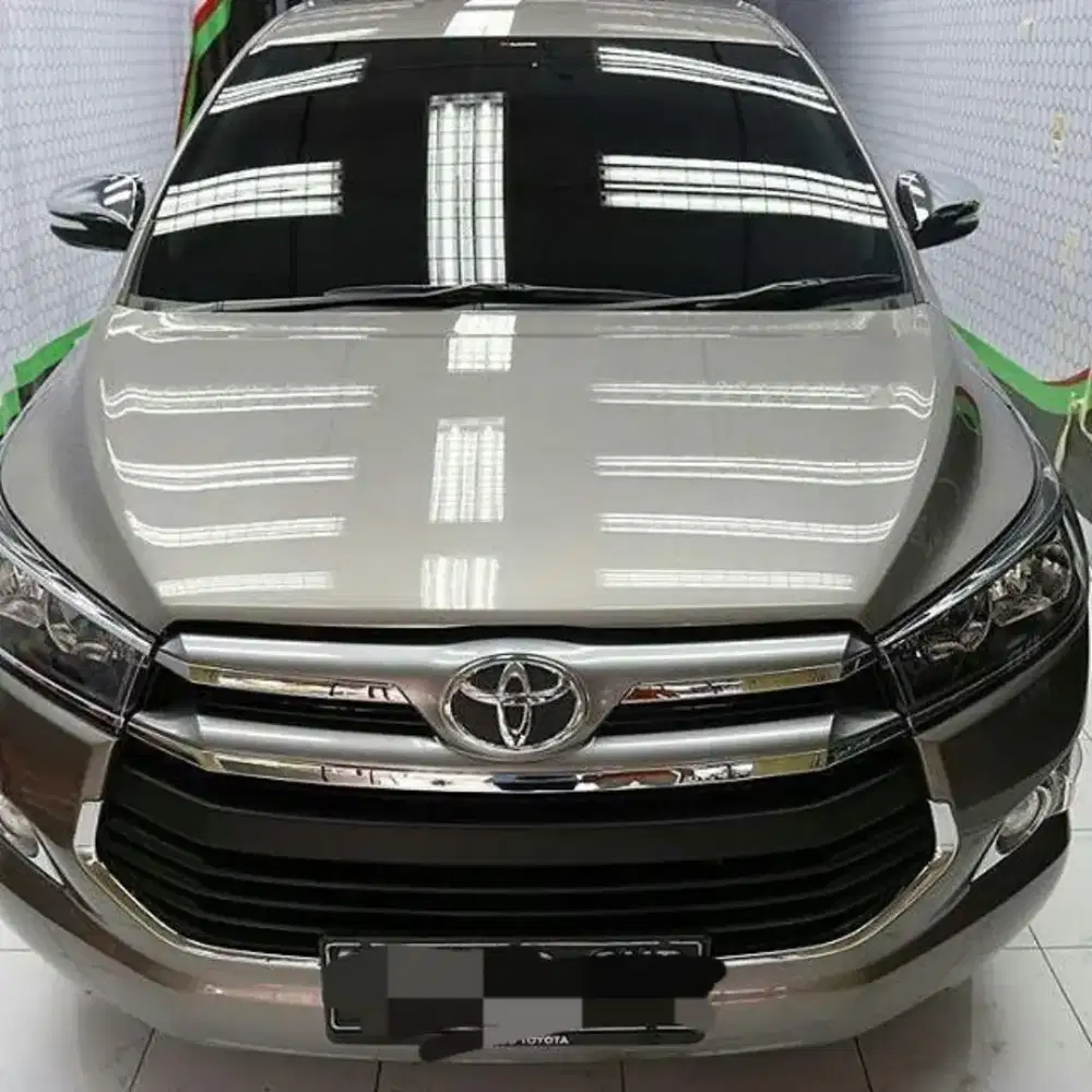Toyota innova reborn diesel 2.4 V AT