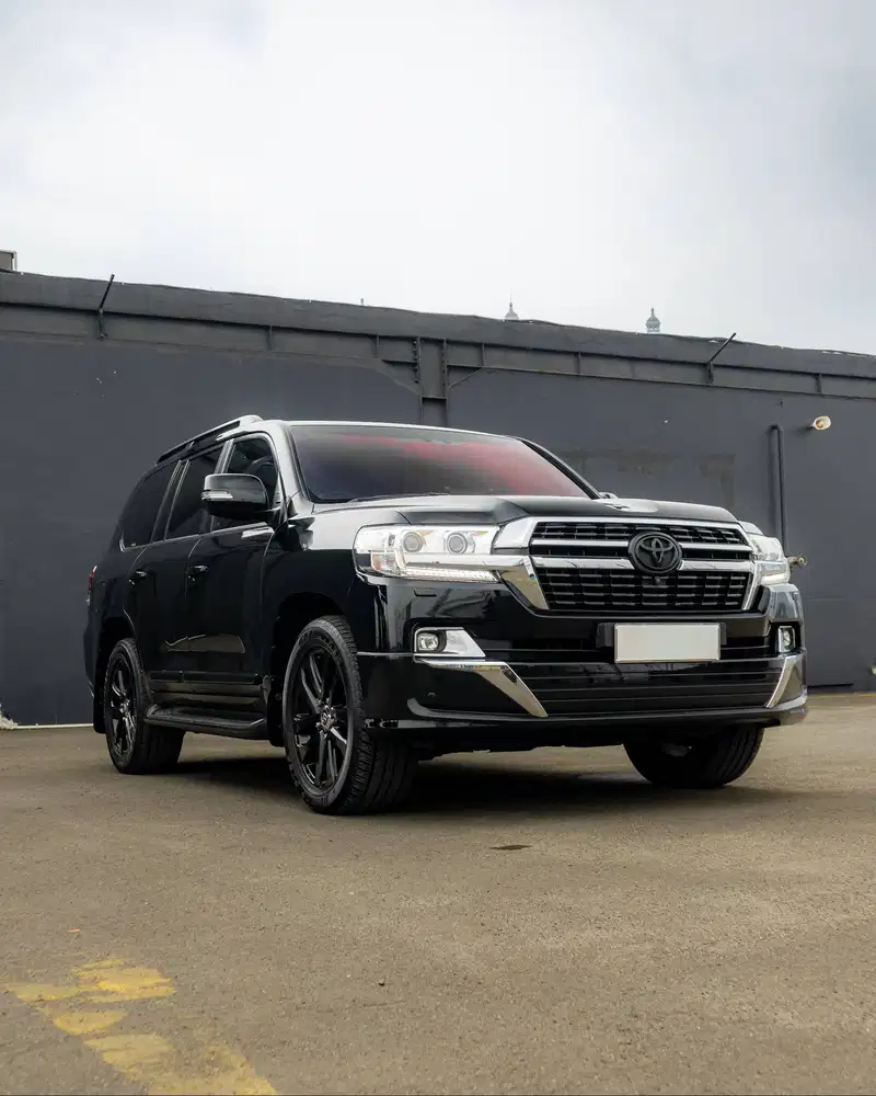 Toyota Land Cruiser 200 VX-R V8 ATPM 2017