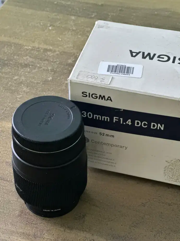 Lensa sigma sony 30mm f1.4