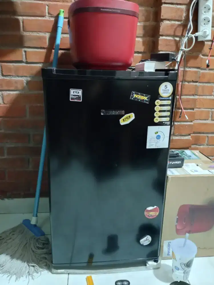 Kulkas 1 pintu ukuran kecil