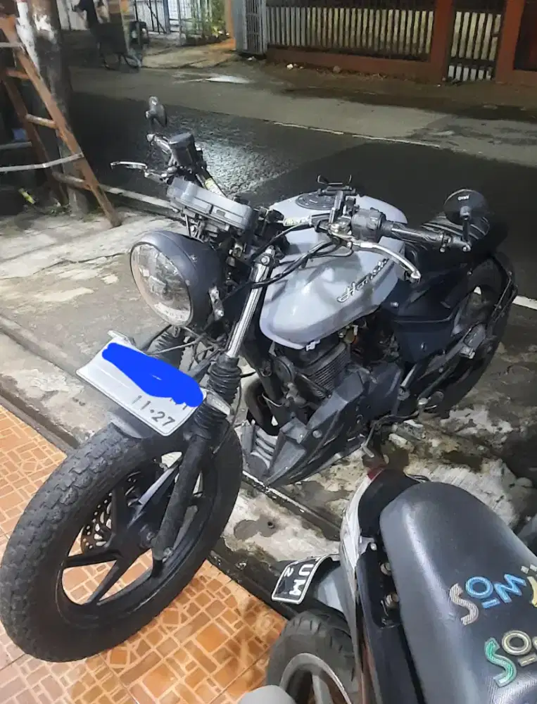 Megapro Custom Bobber tahun 2012