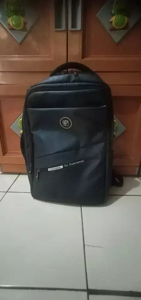 Tas laptop merk presiden
