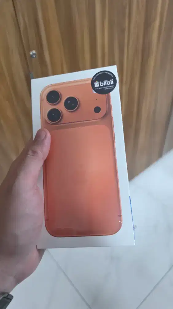 Iphone 17 Pro 256GB ORANGE. Brand New.
