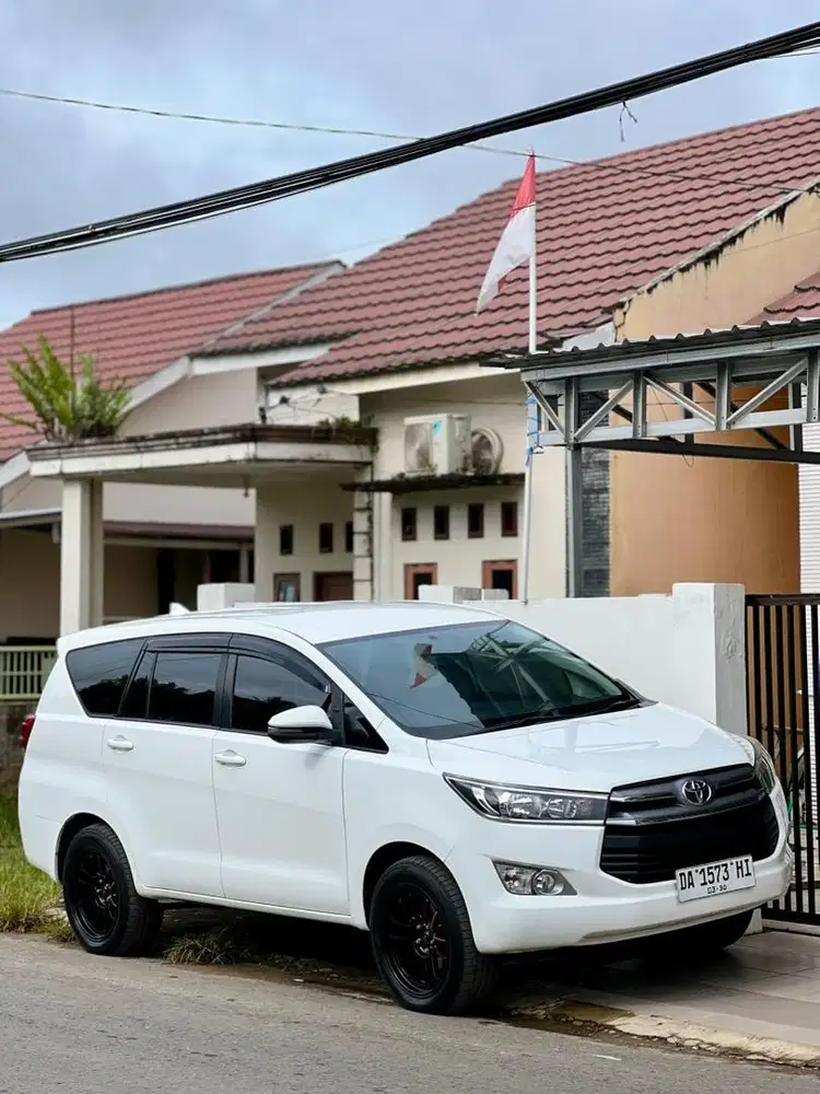 INNOVA G AT 2.4 DIESEL