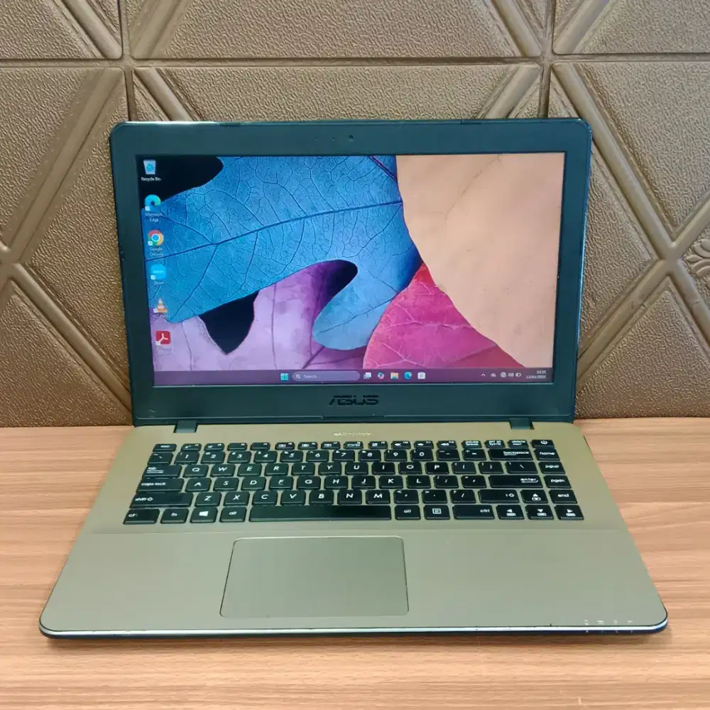 ASUS X442UR INTEL CORE I7-7500U NVIDIA 940MX RAM 8GB DUAL PENYIMPANAN