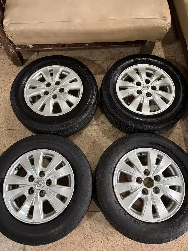 Velg innova R15