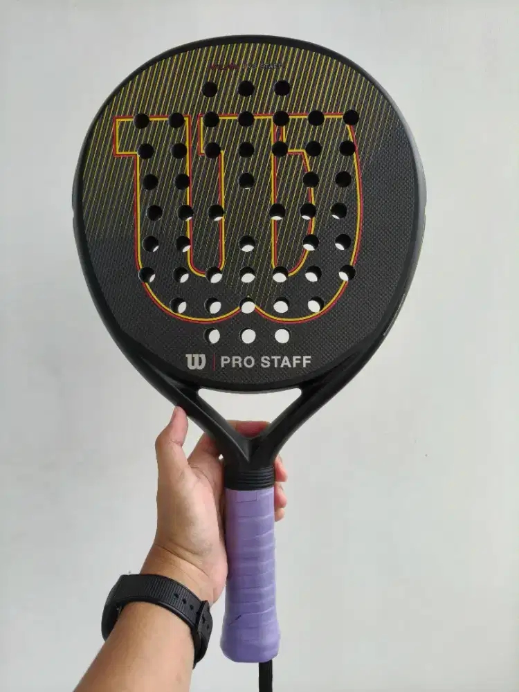 Wilson Pro Staff V2