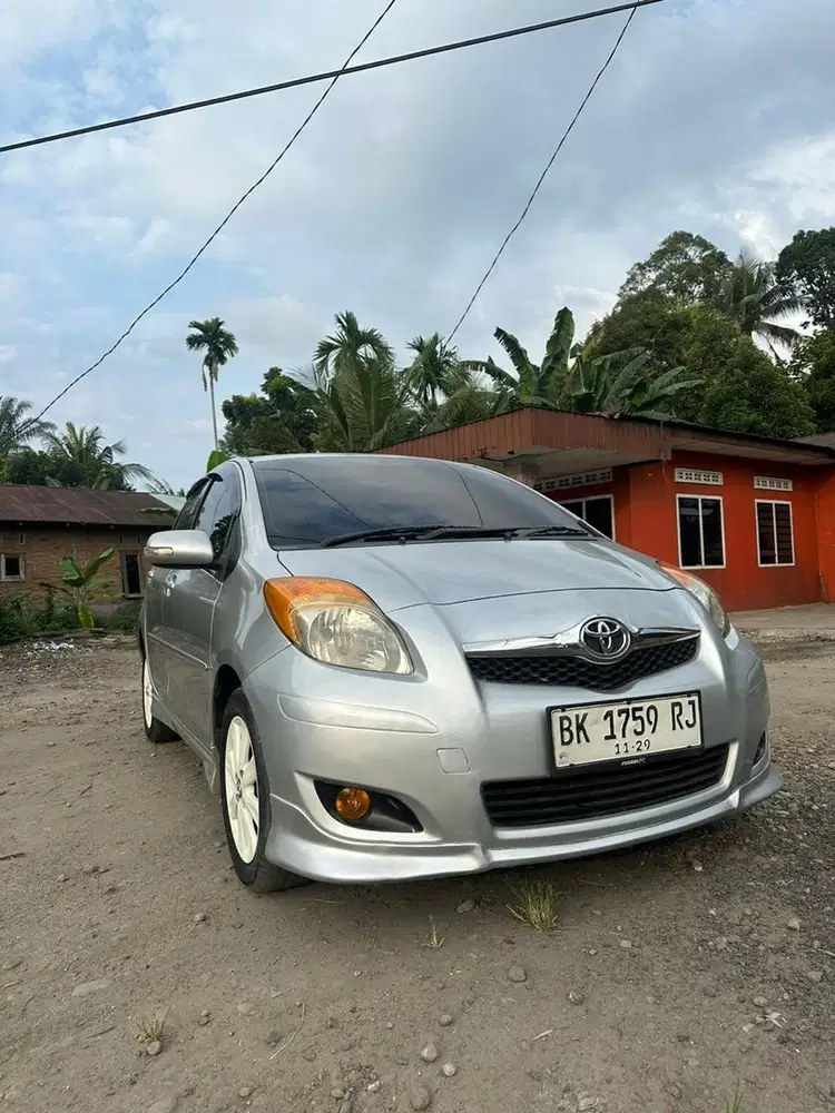 Toyota Yaris 2011 Bensin