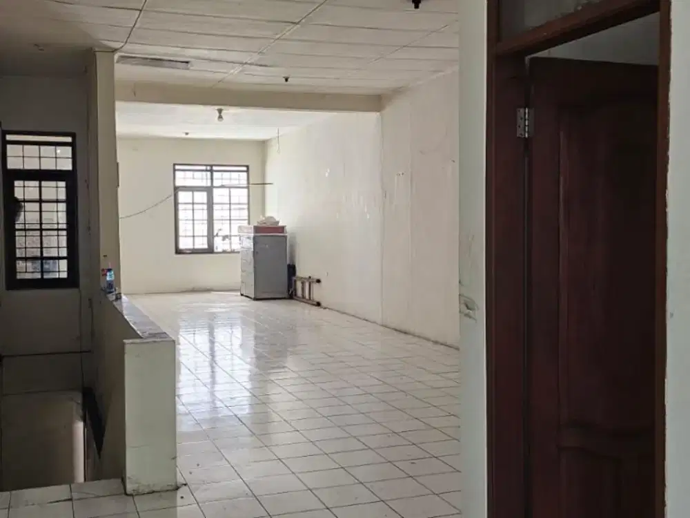 DISEWAKAN RUKO 2 Lantai mainroad TAMAN KOPO INDAH II kab bandung YL