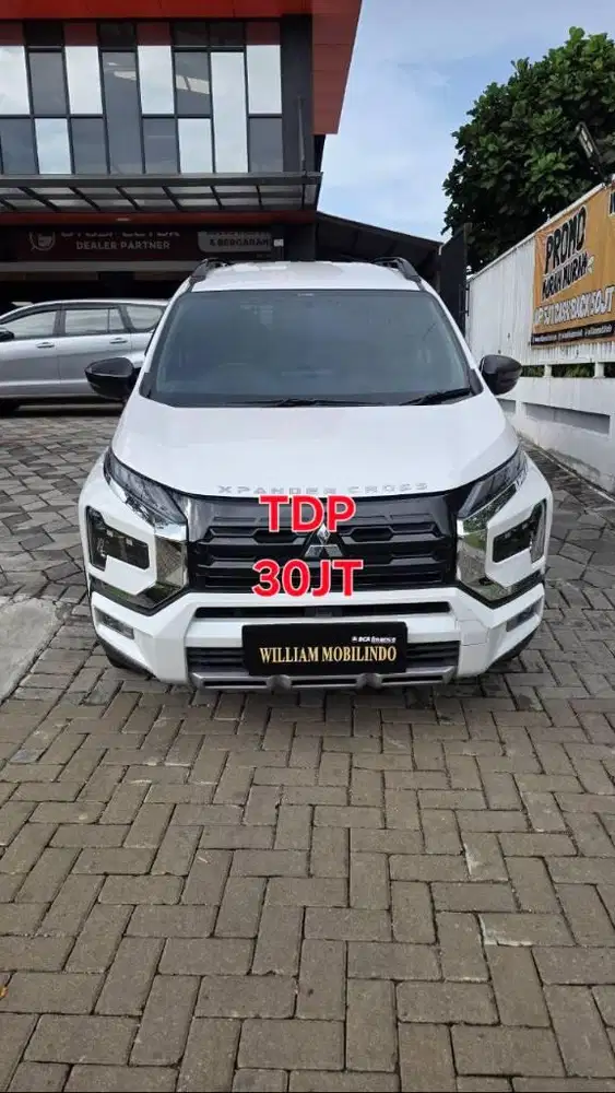 Mitsubishi Xpander Cross Matic Tahun 2023 Kondisi Mulus Terawat