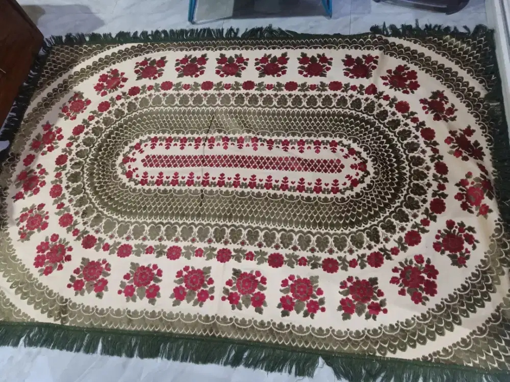 KARPET/SAJADAH VINTAGE HOME MADE