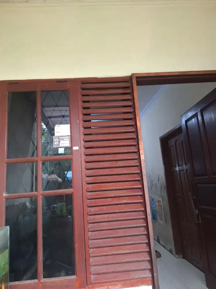 Dibutuhkan asisten rumah tangga