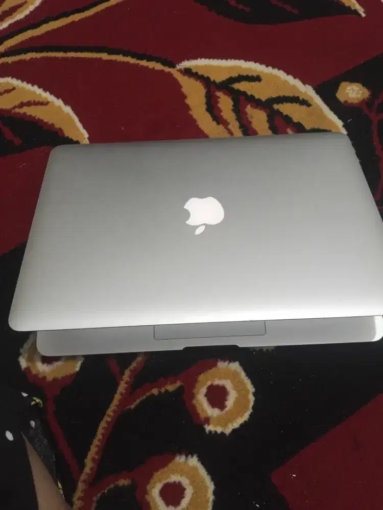 Laptop MacBook Air 2017 13 inchi Ultraslim