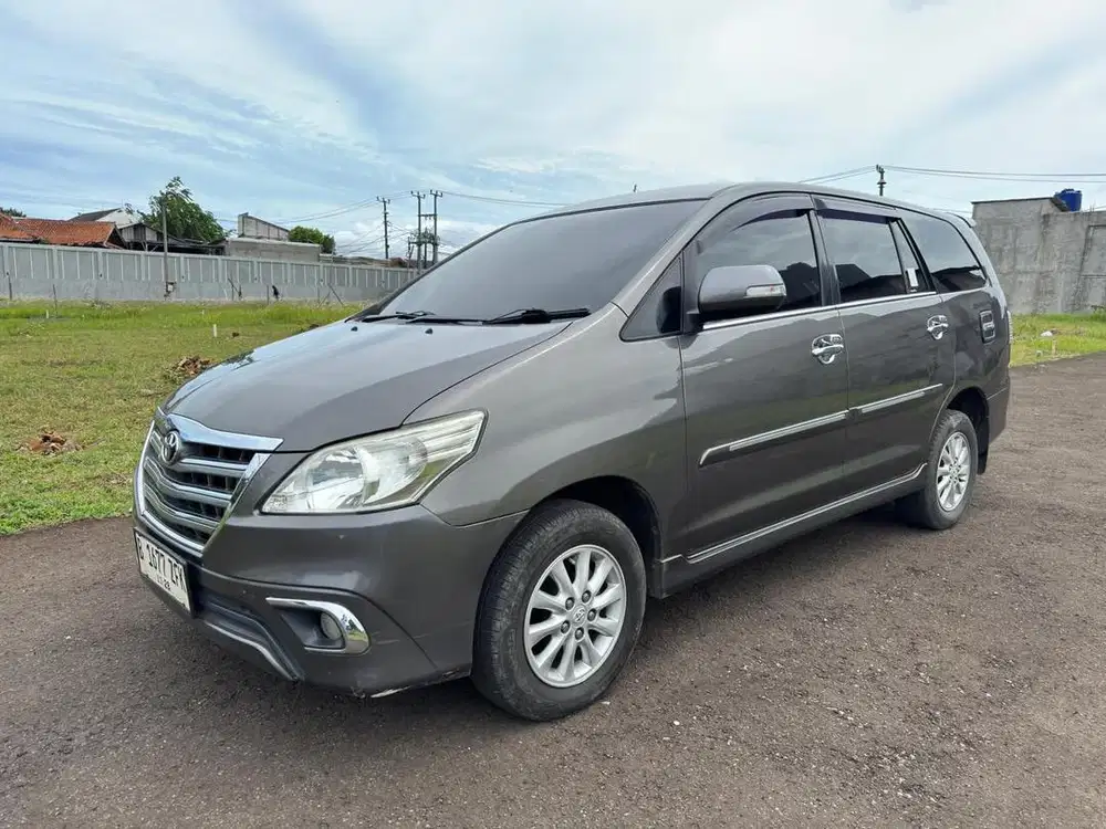 Kijang Innova V MT Bensin 2013