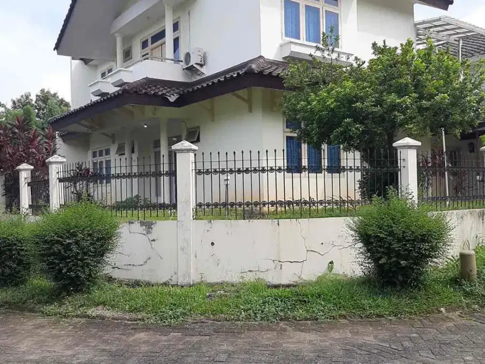 Dijual Rumah di Taman Rempoa Indah
Posisi Hoek