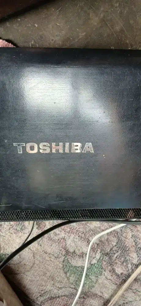 Laptop toshiba bekas