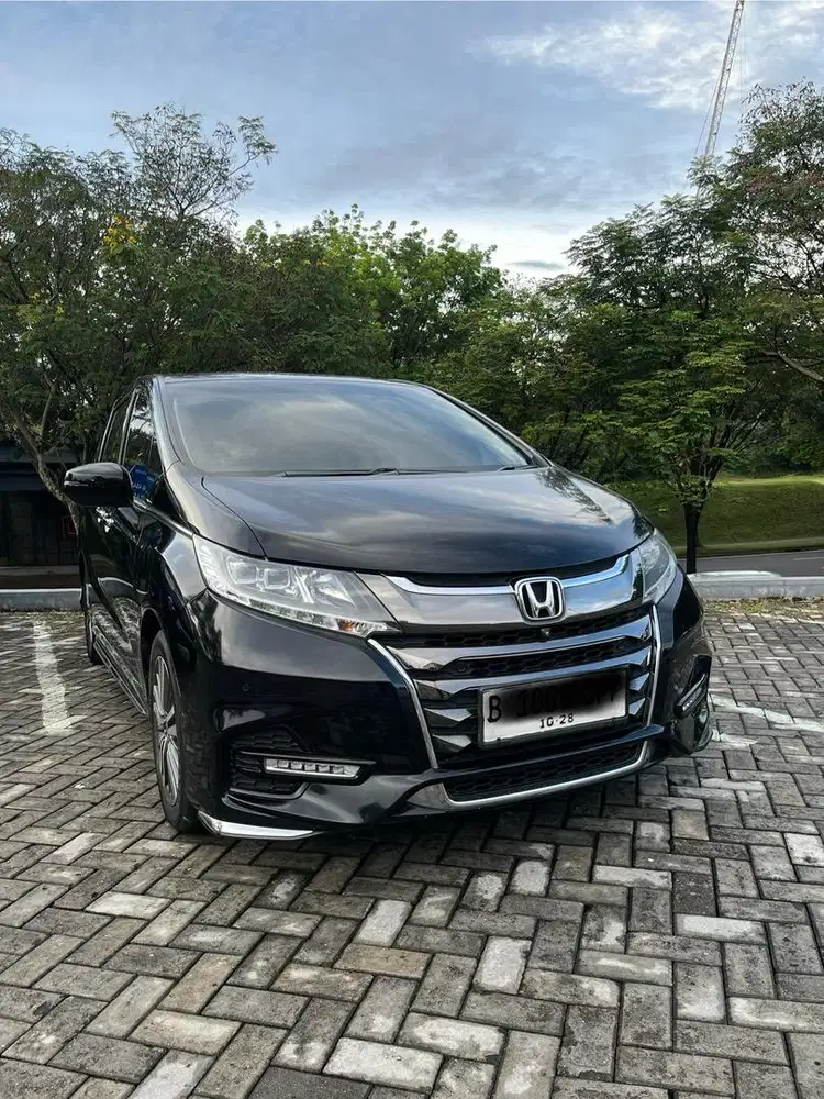 Odyssey 2.4 E Prestige AT