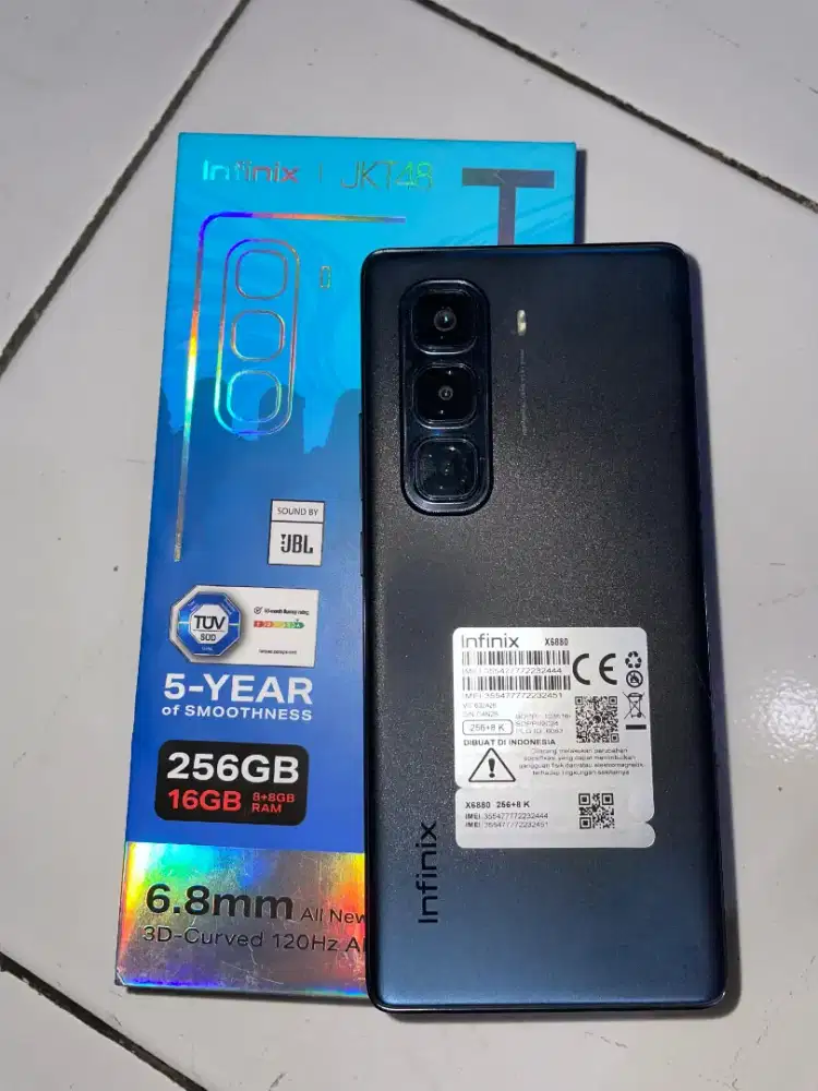 Infinix hot 50 pro+ 8/256 like new